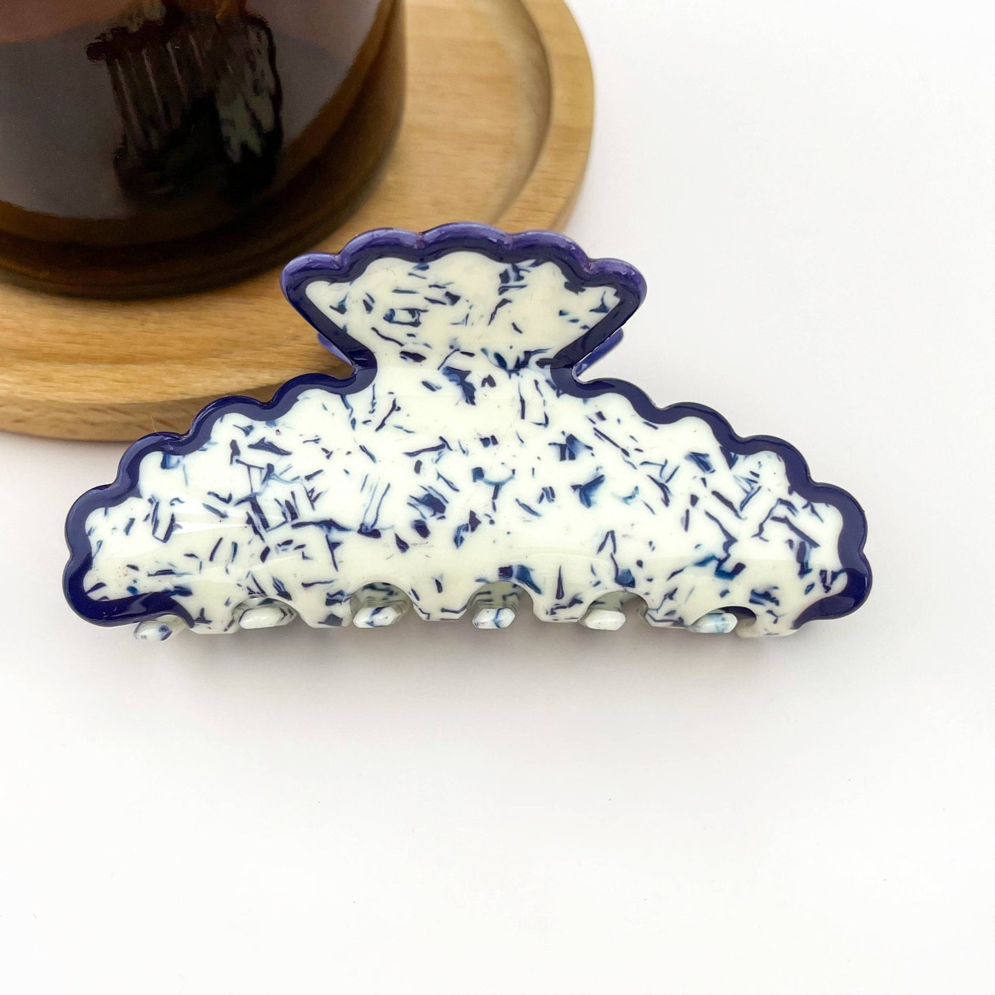 Wavy Edge Hair Claw Clip