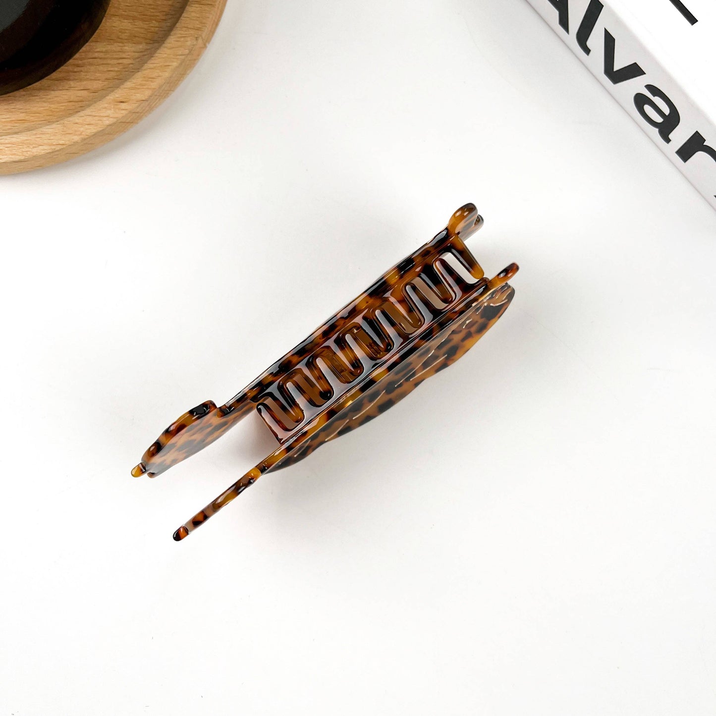 Acetate Jaguar Hair Clip