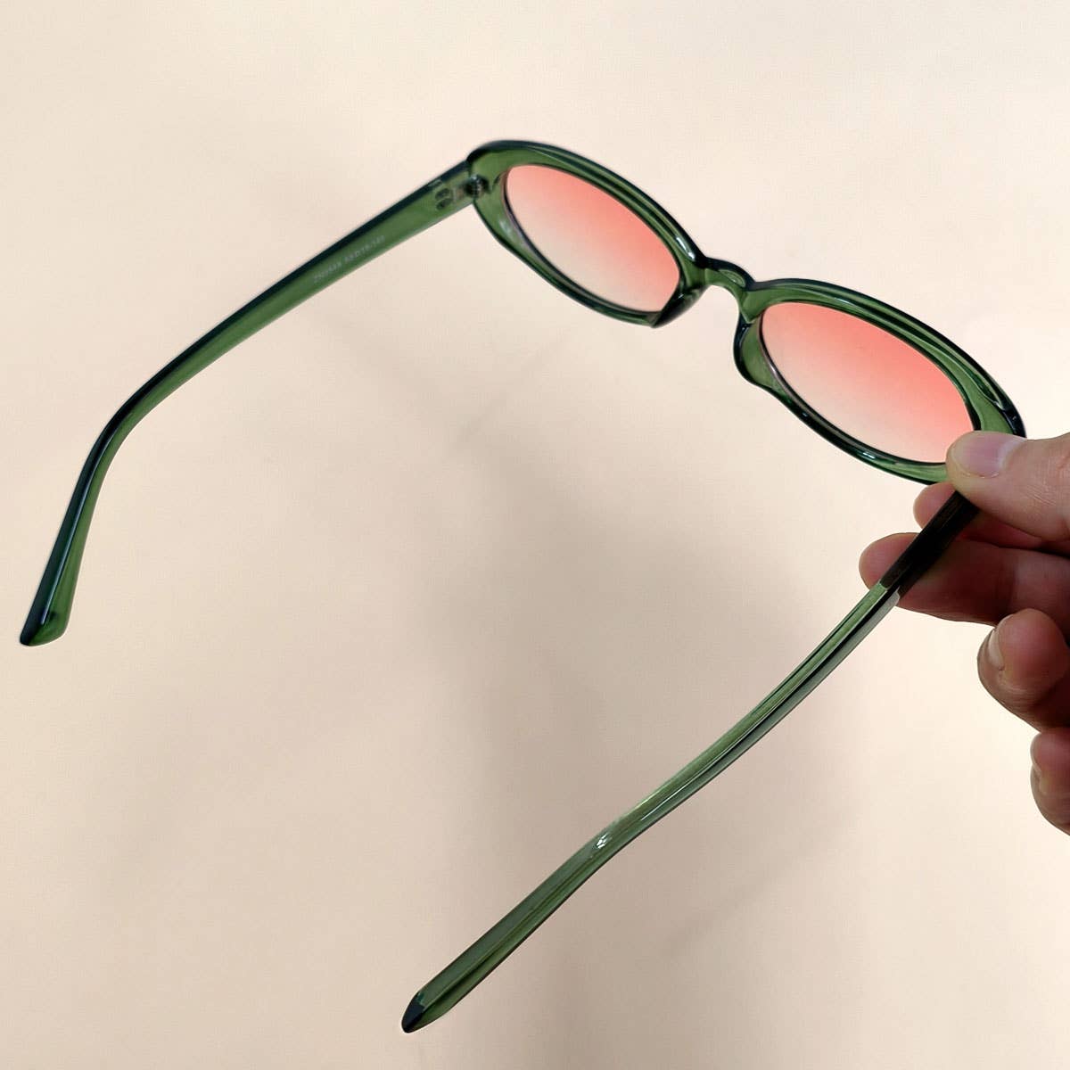 SMALL OVAL SUNGLASSES
