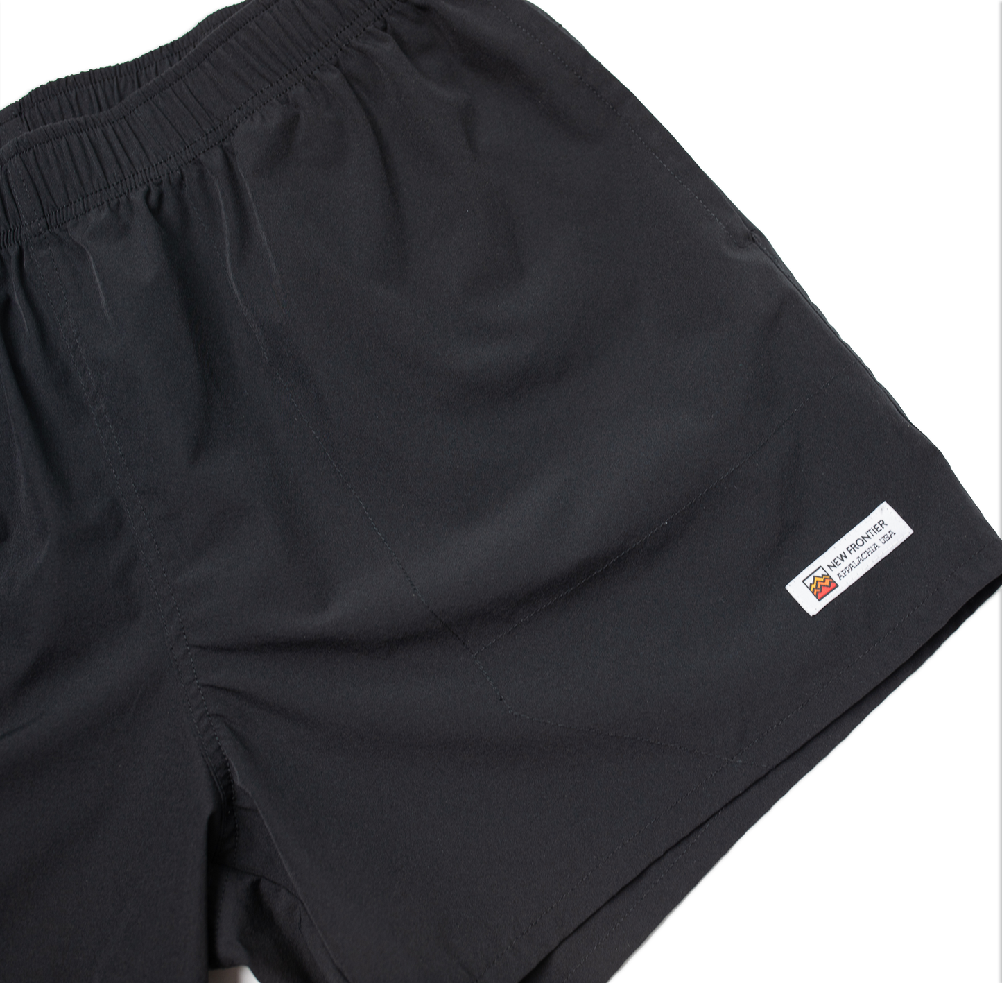 Journey Tech 5" Short - Black