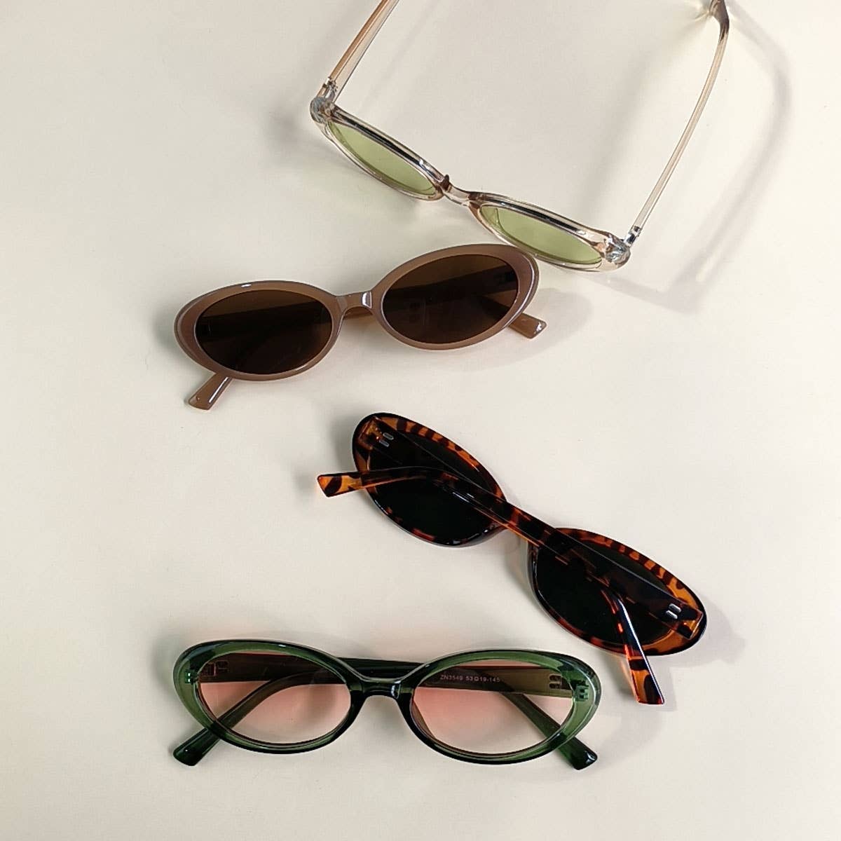 SMALL OVAL SUNGLASSES