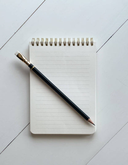 BLACK & WHITE SQUIGGLE JOTTER