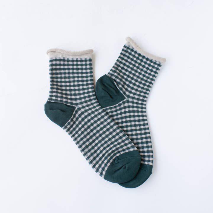 Picnic Mid Crew Socks: Set of Two Pairs: Black Cherry & Forest Green