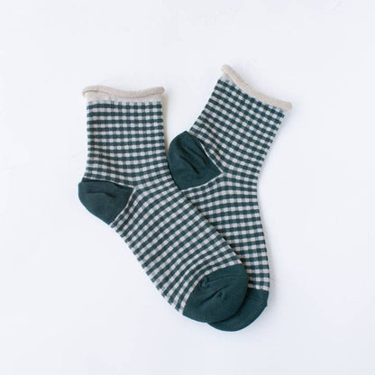 Picnic Mid Crew Socks: Set of Two Pairs: Black Cherry & Forest Green