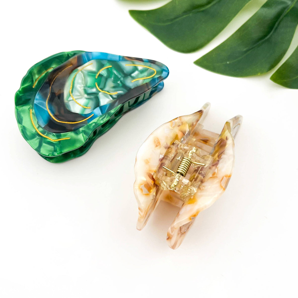 Oyster Shape Hair Claw Clip