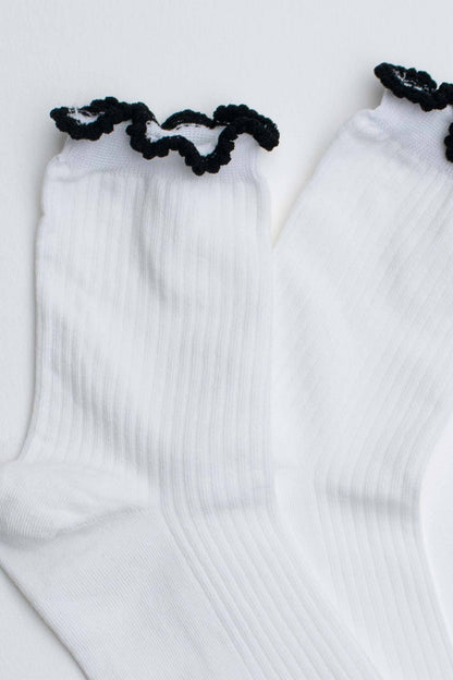 Ruffle Mid Crew Socks: Red & White