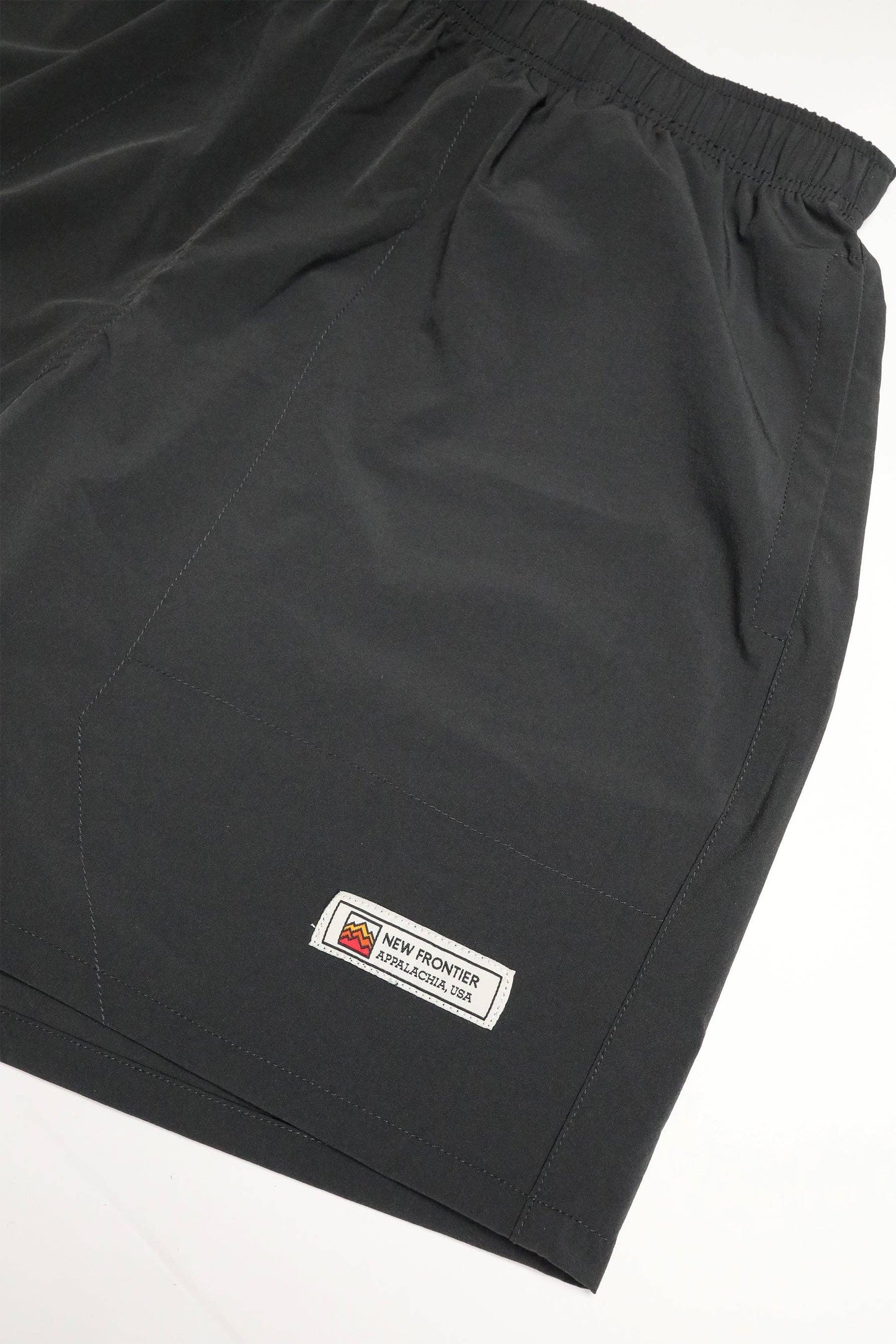 Journey Tech 7" Short