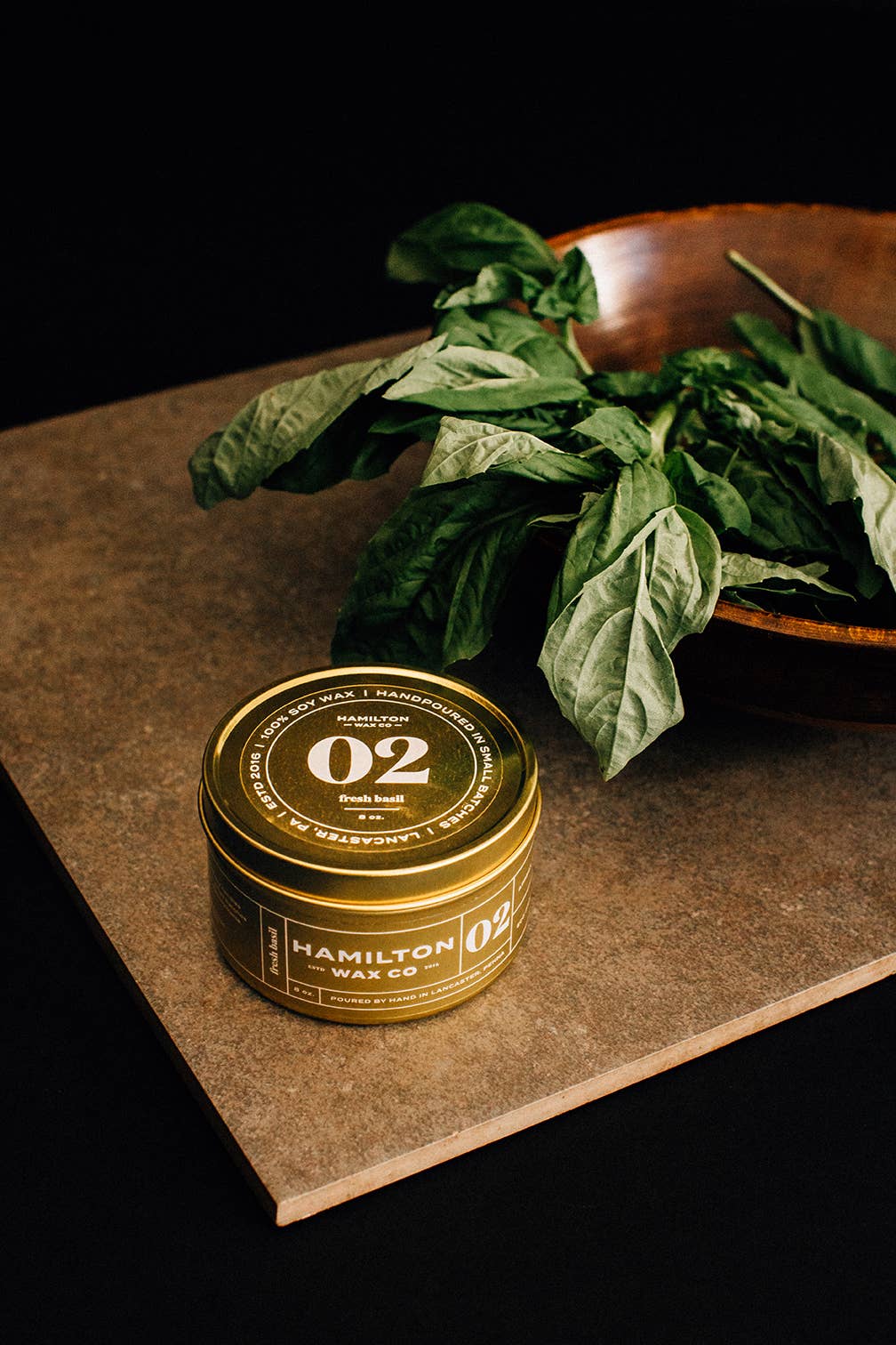 02 Fresh Basil Scented Candle - Gold Tin